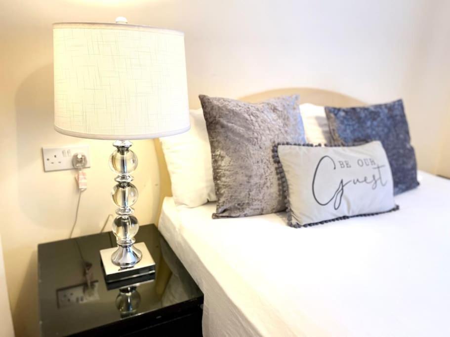 Amazing 2-Bed City Centre Apt With Parking Coventry Exterior photo